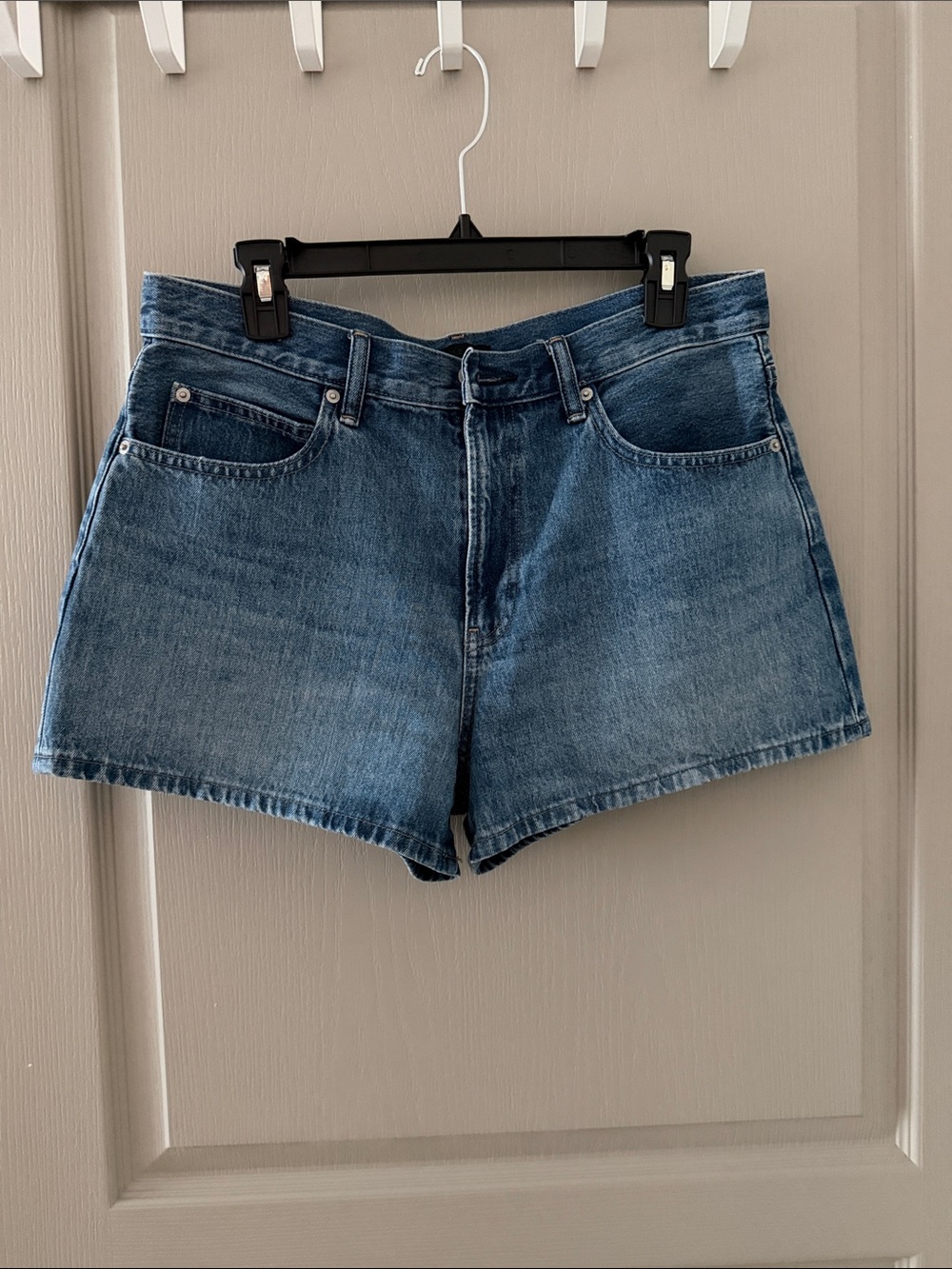 Uniqlo denim shorts size 29